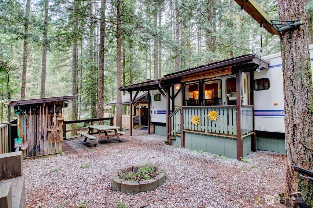 122 Schinn Canyon Circle, Deming, WA 98244