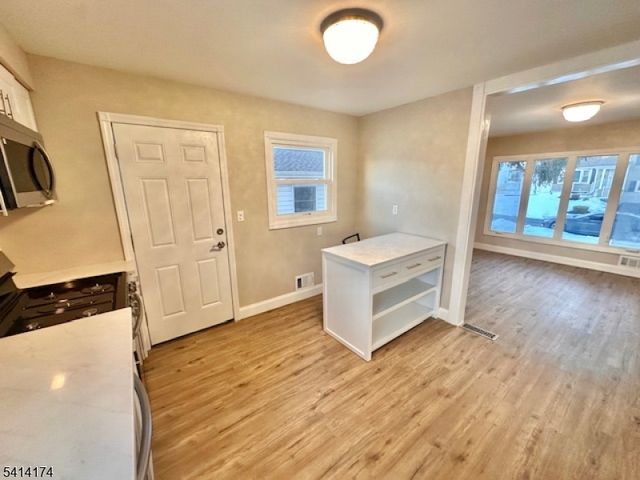 5 Gardner Pl, Sayreville Boro, NJ 08859