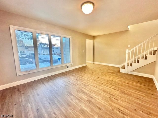 5 Gardner Pl, Sayreville Boro, NJ 08859