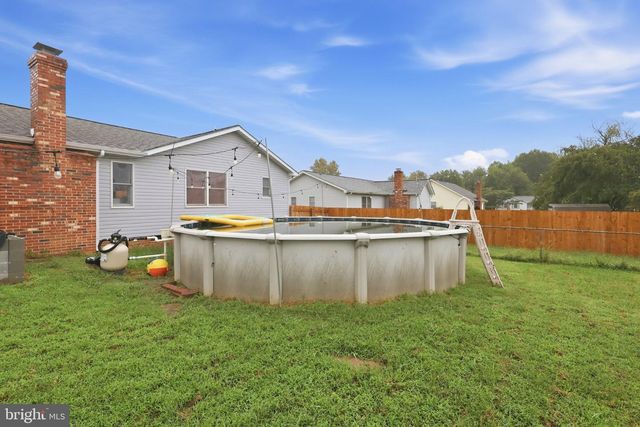 4517 SUSANNE DR, Fredericksburg, VA 22408
