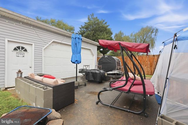 4517 SUSANNE DR, Fredericksburg, VA 22408