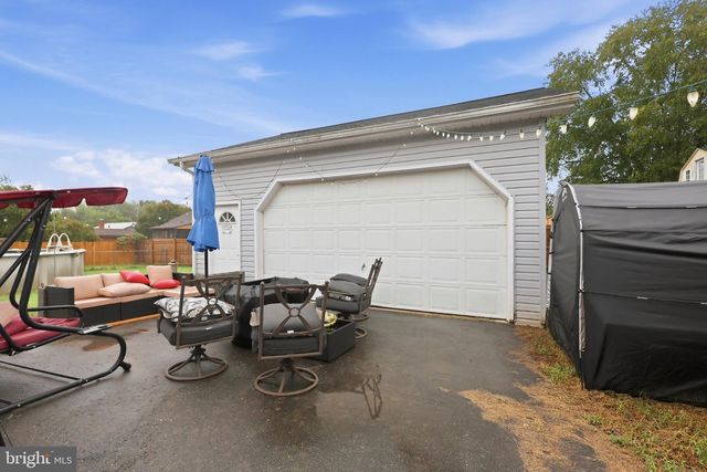 4517 SUSANNE DR, Fredericksburg, VA 22408
