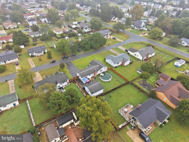 4517 SUSANNE DR, Fredericksburg, VA 22408
