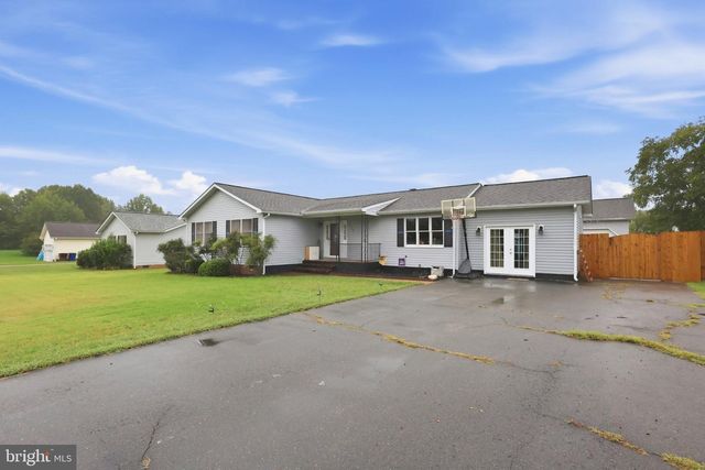 4517 SUSANNE DR, Fredericksburg, VA 22408