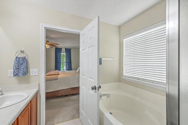 300 Dunning Road, Summerville, SC 29486