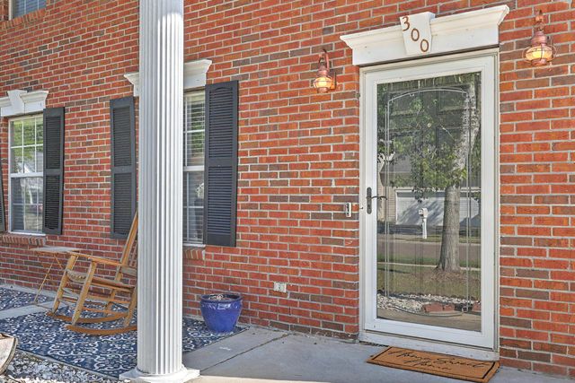 300 Dunning Road, Summerville, SC 29486