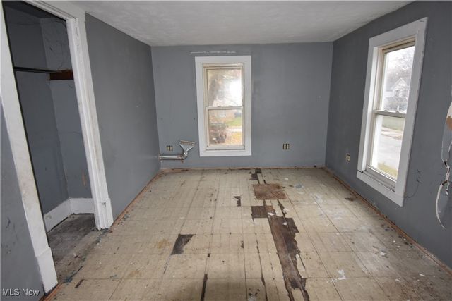 922 W 37th Street, Ashtabula, OH 44004