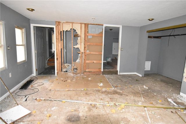 922 W 37th Street, Ashtabula, OH 44004