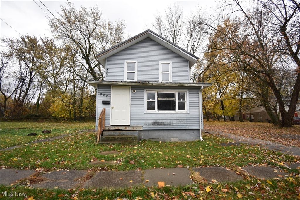 922 W 37th Street, Ashtabula, OH 44004