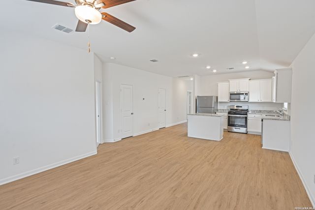 11746 Luckey Villa, San Antonio, TX 78252