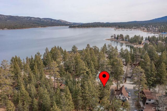 332 Vista, Big Bear Lake, CA 92315