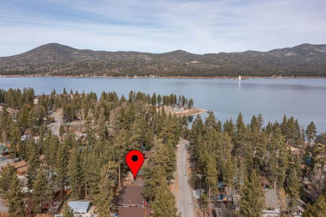 332 Vista, Big Bear Lake, CA 92315