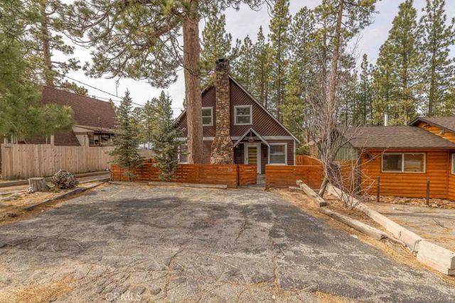 332 Vista, Big Bear Lake, CA 92315