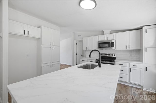 3940 Teaberry Lane, Newton, NC 28658