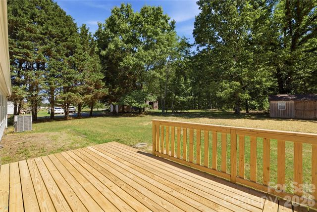 3940 Teaberry Lane, Newton, NC 28658