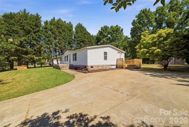 3940 Teaberry Lane, Newton, NC 28658