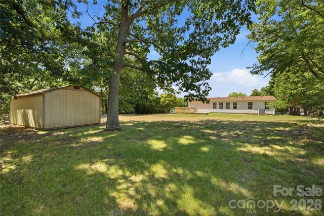3940 Teaberry Lane, Newton, NC 28658