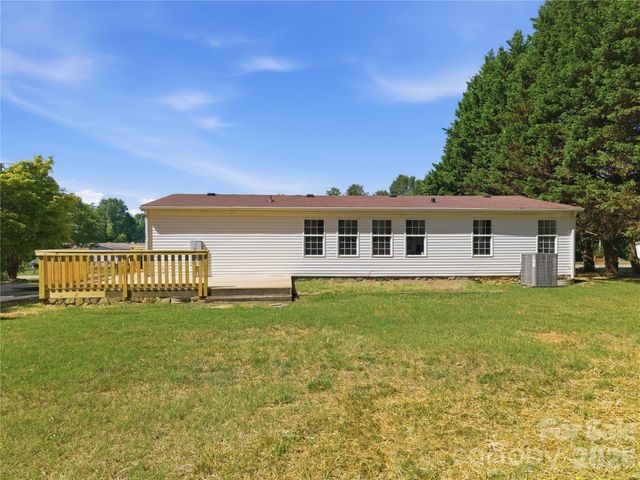3940 Teaberry Lane, Newton, NC 28658