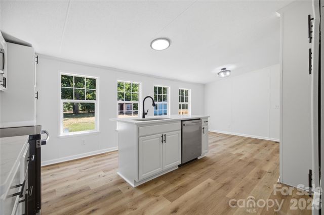 3940 Teaberry Lane, Newton, NC 28658