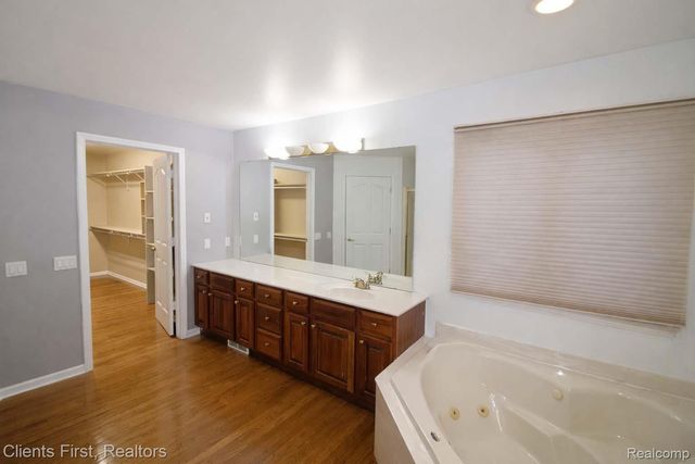 48318 Manhattan Circle, Canton Charter Township, MI 48188