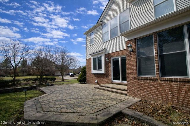 48318 Manhattan Circle, Canton Charter Township, MI 48188