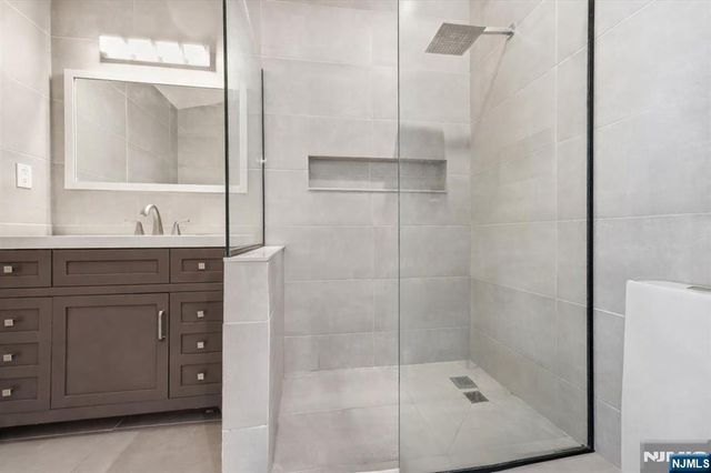 92 George Street, Tenafly, NJ 07670