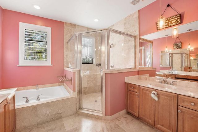 615 Via Villagio, Hypoluxo, FL 33462