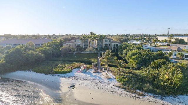 615 Via Villagio, Hypoluxo, FL 33462