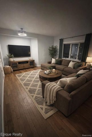 2468 Fernwood Avenue, Ann Arbor, MI 48104