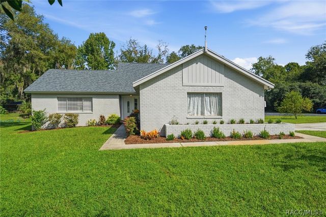 2820 S Circle Drive, Inverness, FL 34450