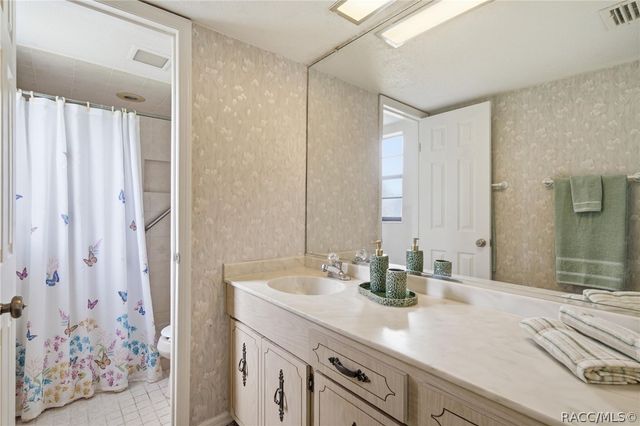 2820 S Circle Drive, Inverness, FL 34450