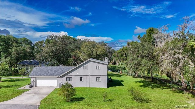 2820 S Circle Drive, Inverness, FL 34450