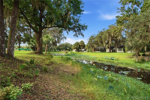 2820 S Circle Drive, Inverness, FL 34450