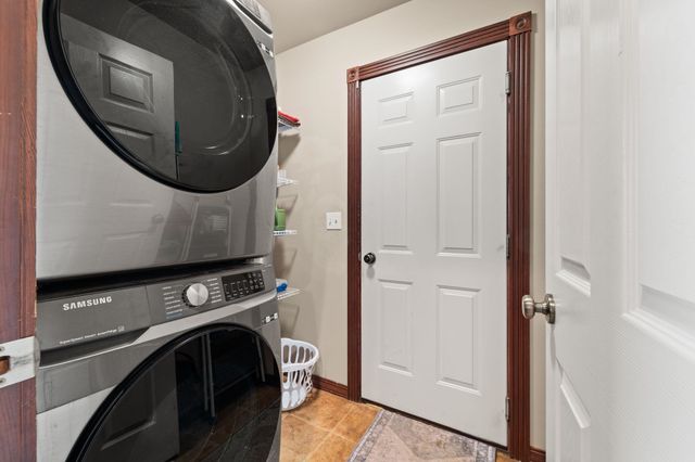 713 Golden Hills Dr, Cheney, WA 99004