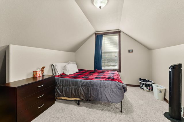 713 Golden Hills Dr, Cheney, WA 99004