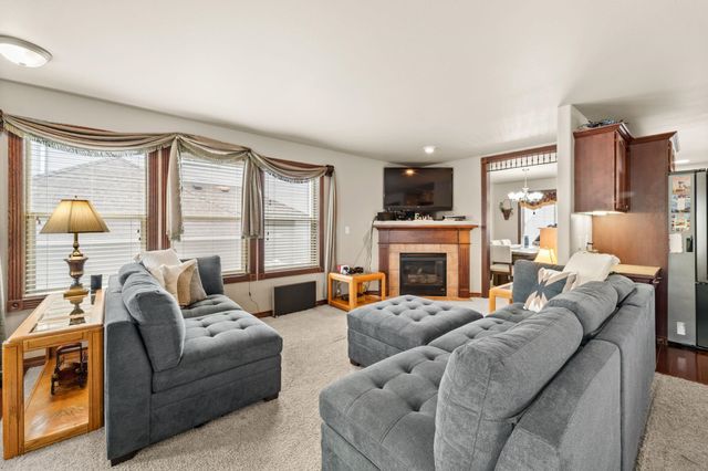 713 Golden Hills Dr, Cheney, WA 99004