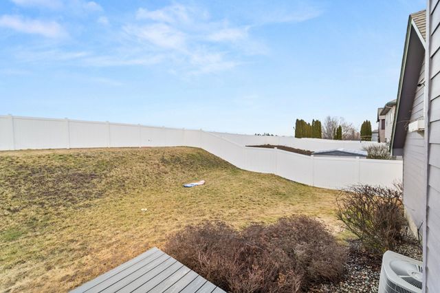 713 Golden Hills Dr, Cheney, WA 99004