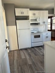 29 Tremont Avenue, Bridgeport, CT 06606