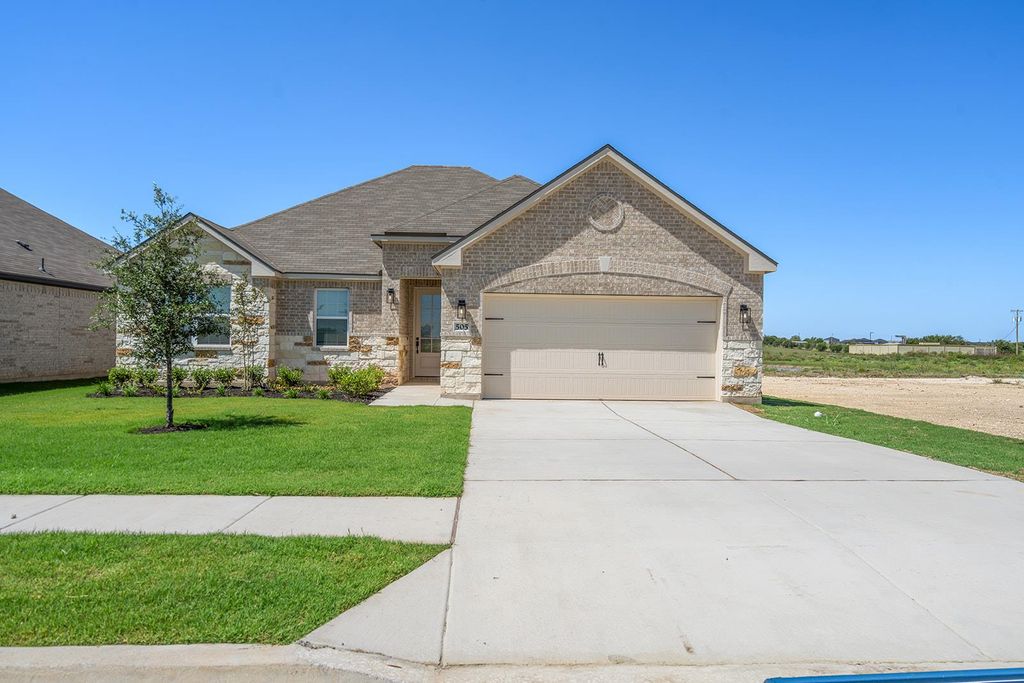 513 W Luna Blue LN, Jarrell, TX 76537