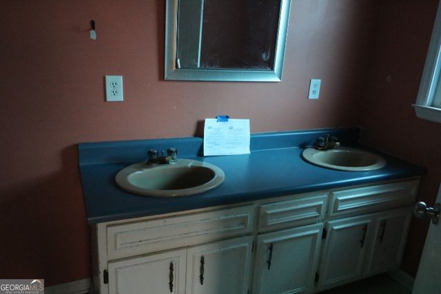 775 Rock Mills Road, Lagrange, GA 30240