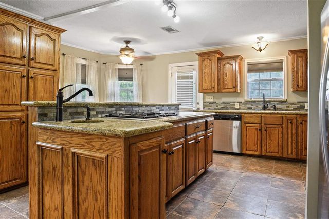 3470 Mark Rd, Lake Charles, LA 70605
