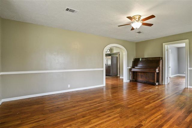 3470 Mark Rd, Lake Charles, LA 70605