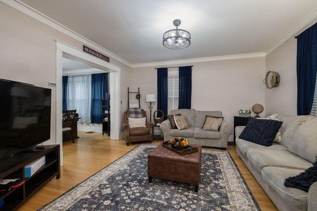 527 15th STREET S, La Crosse, WI 54601