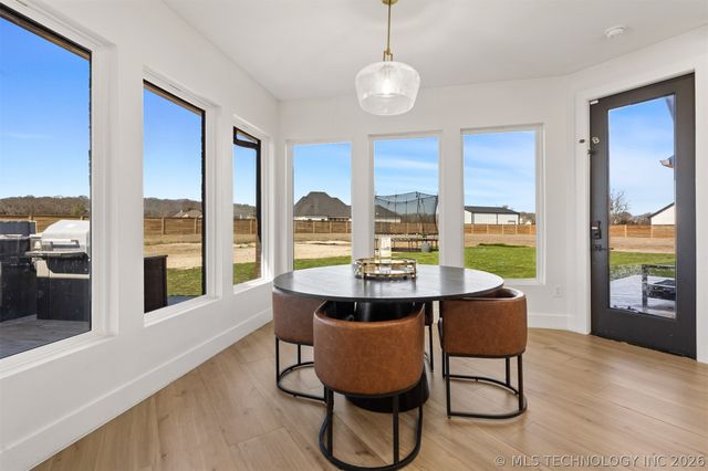 456 Tuscan Road E, Ardmore, OK 73401