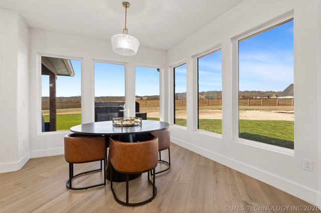 456 Tuscan Road E, Ardmore, OK 73401