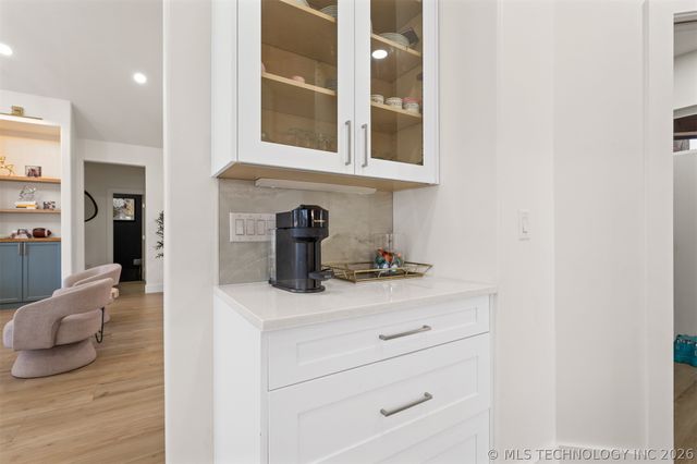 456 Tuscan Road E, Ardmore, OK 73401