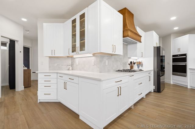 456 Tuscan Road E, Ardmore, OK 73401