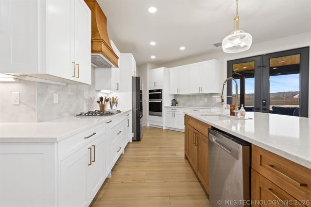 456 Tuscan Road E, Ardmore, OK 73401