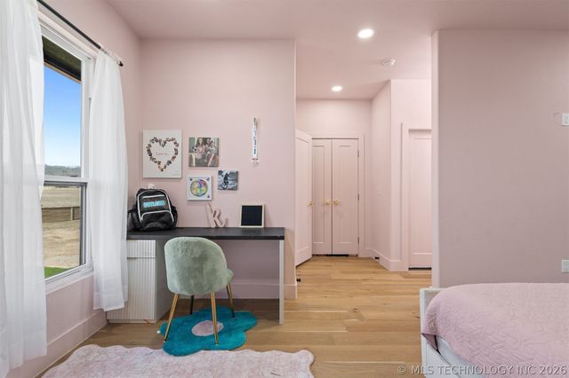 456 Tuscan Road E, Ardmore, OK 73401