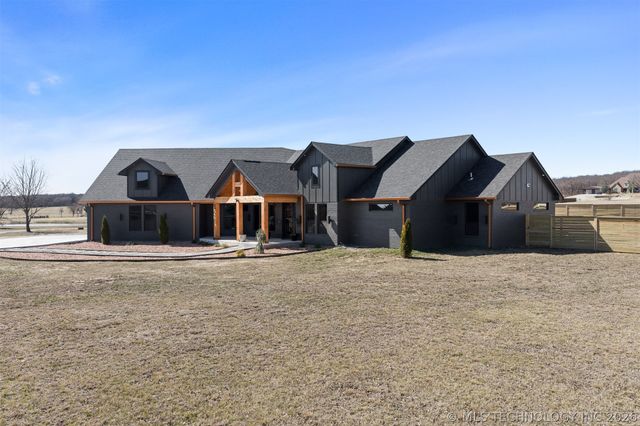 456 Tuscan Road E, Ardmore, OK 73401